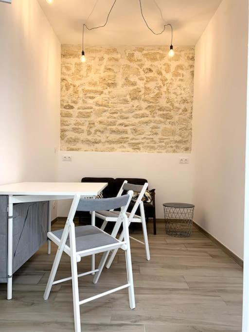 Appartement Secteur Gare Et Place De La Comedie, Wifi & Climatisation Монпелье Экстерьер фото